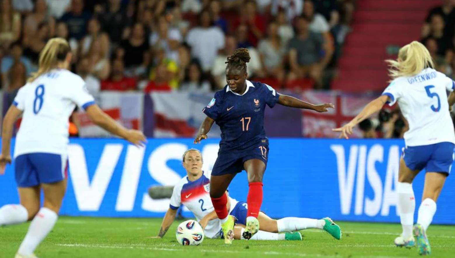 包含法国队不敌英格兰力遭淘汰，提前结束比赛的词条