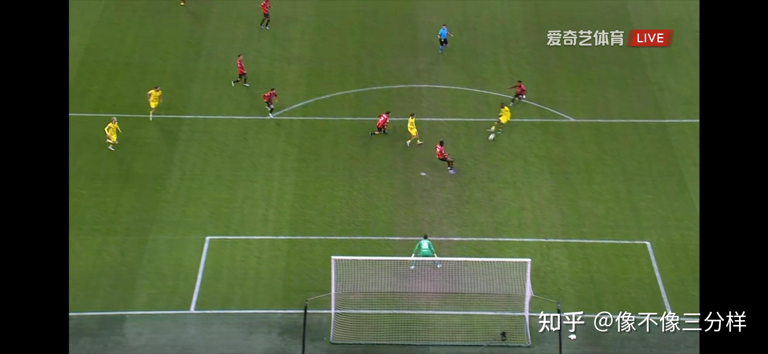 多特蒙德客场击败对手，稳固前四位置的简单介绍