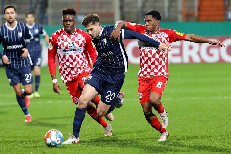 半岛体育在线-波鸿遭遇失利，球队将全力以赴争取下场胜利！