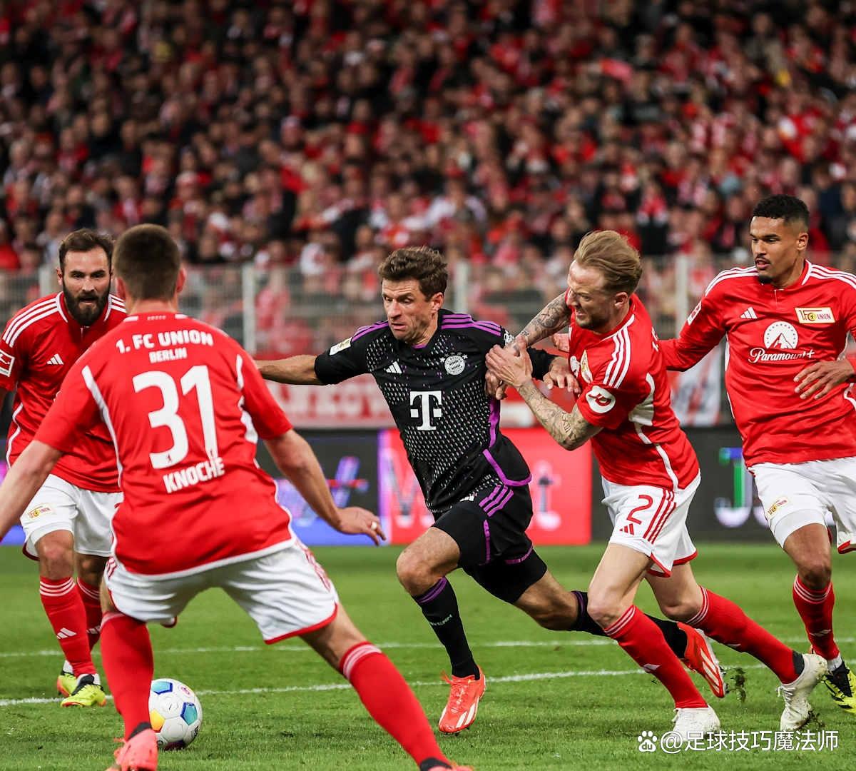 拜仁慕尼黑坐镇主场，迎战关键战的简单介绍