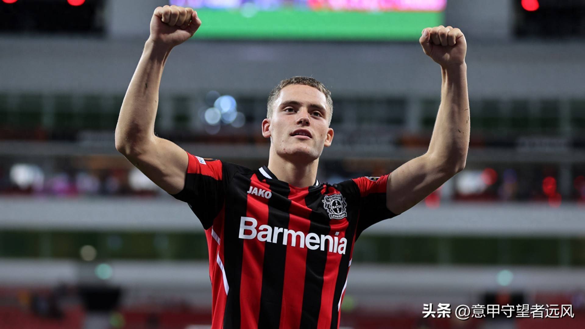 包含弗赖堡主帅赞扬球队表现，锋线进攻力量强大的词条