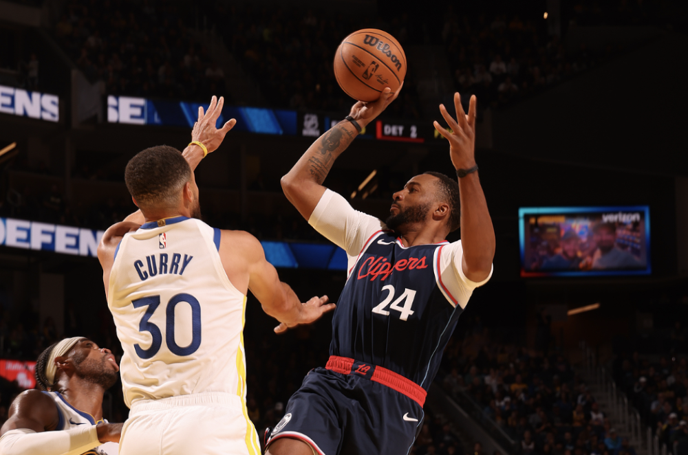 半岛体育官网app-篮网客场大胜勇士，豪取五连胜